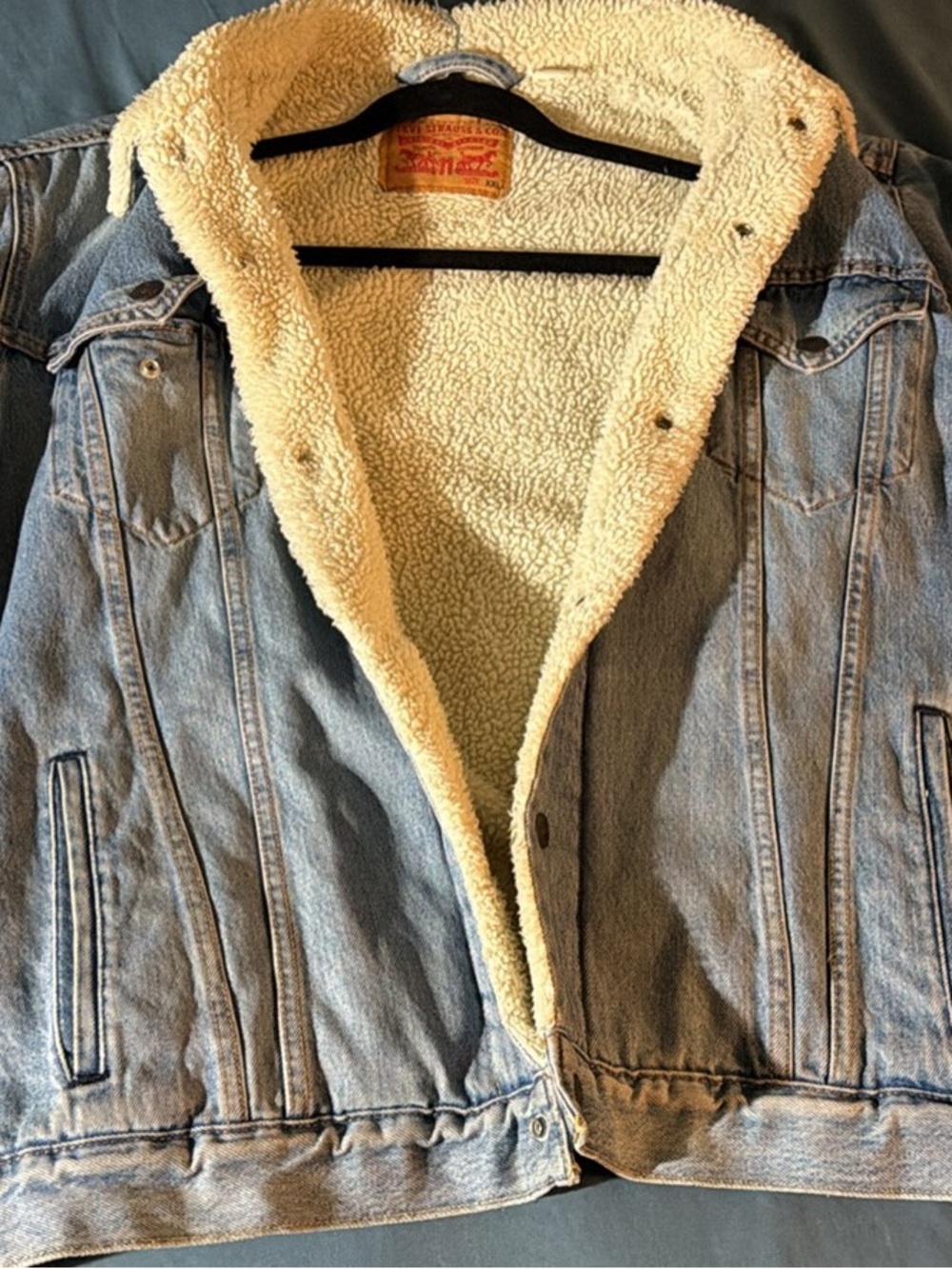 Levi's Cream Sherpa-Lined Jacket with Light Blue Denim Trim